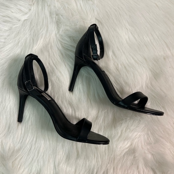 Steve Madden STECIA Black Stiletto Sandals - Size 7 - Picture 6 of 13
